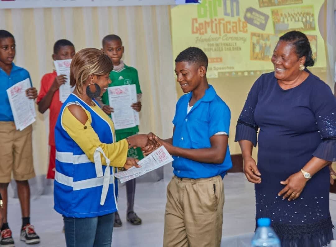 Handing of Birth certificates to Internally Displaced children